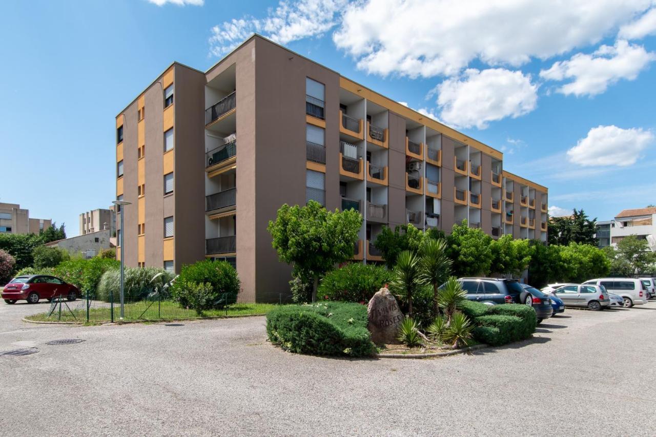 Les Flamants Roses - Studio Avec Balcon Apartman Nîmes Kültér fotó